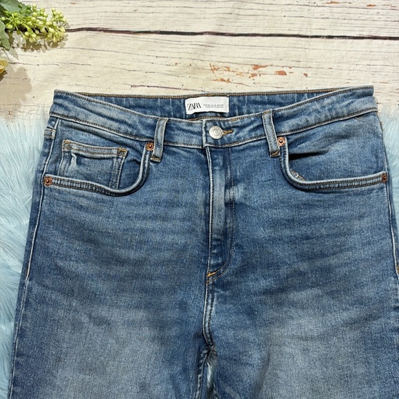 Zara Raw Hem High Waisted Jeans sz 6 - Picture 2 of 7